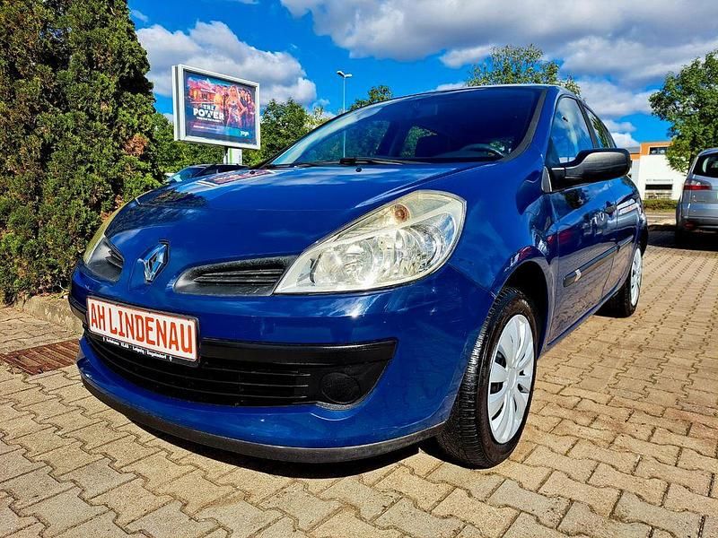Blau Gebraucht 2005 Renault Clio III Expression Limousine | 2.699 € (Etwas zu teuer) - Bild 1/4