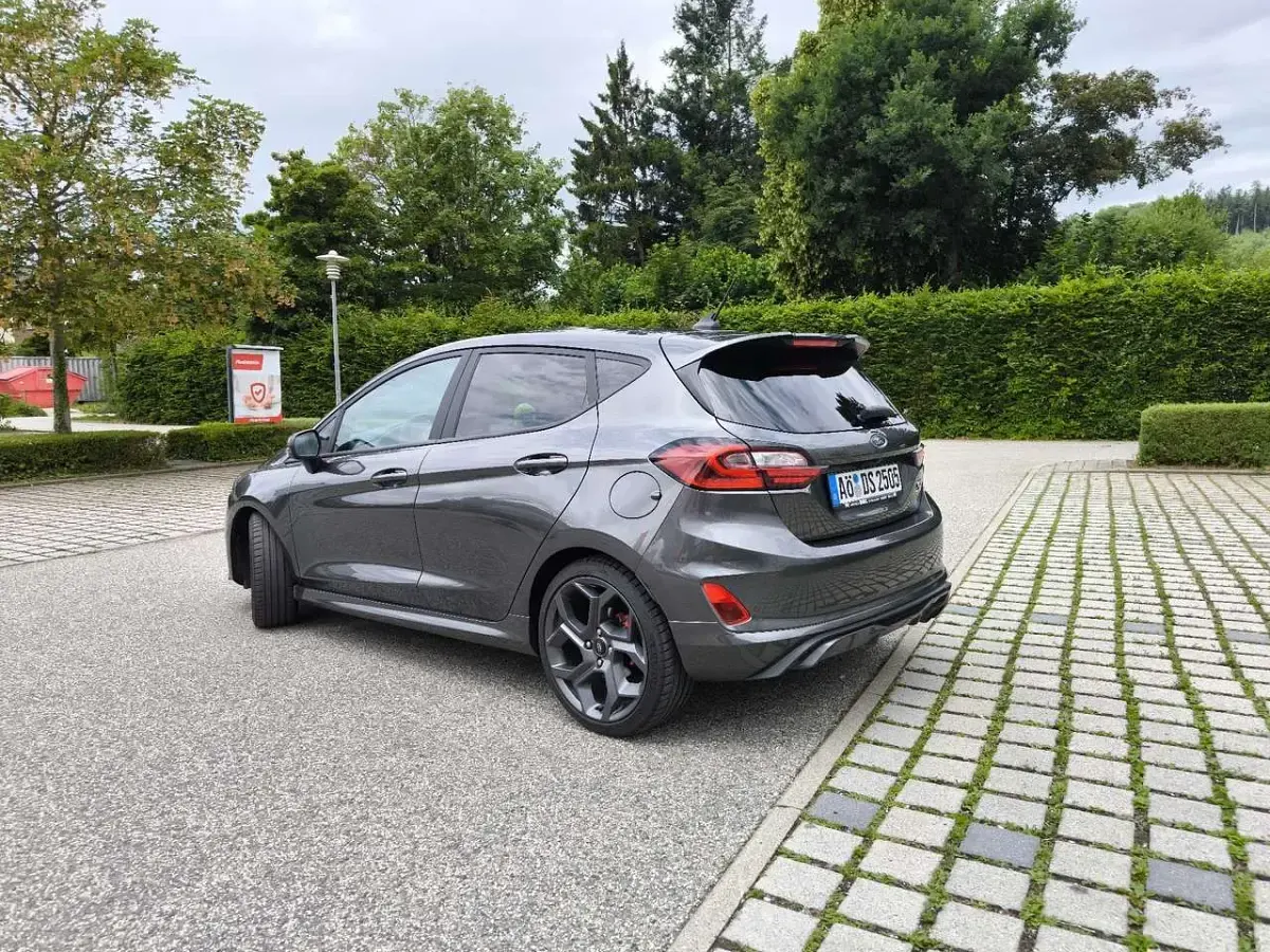 Gebraucht Ford Fiesta Performance Edition 200 PS (147 kW) 2023 Silber Kleinwagen
