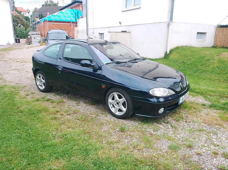 Blau Gebraucht 2000 Renault Mégane Coupé Coupé | 1.690 € - Bild 1/4