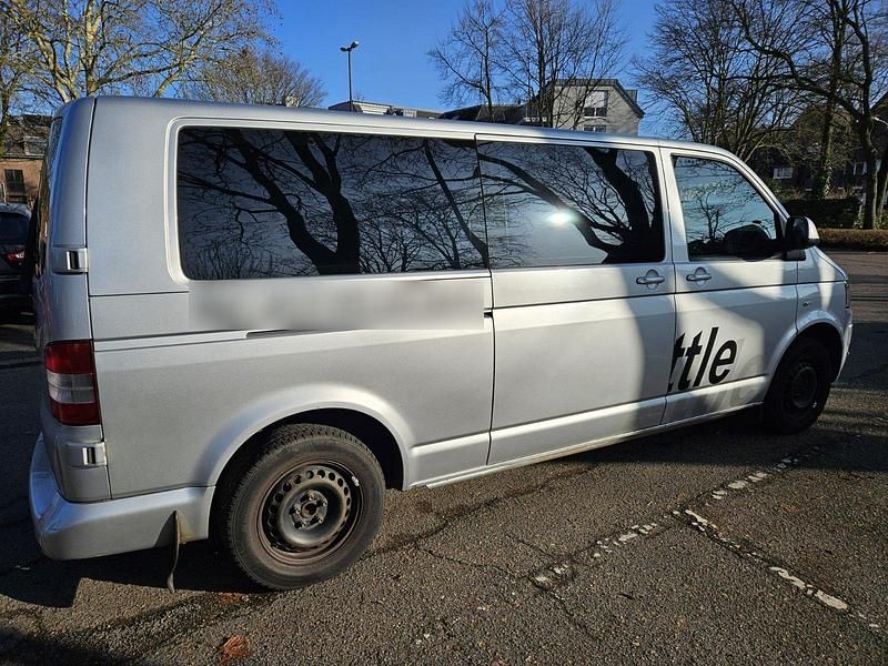 Second-hand VW Caravelle 140 CP (102 kW) 2012 Argintiu Van