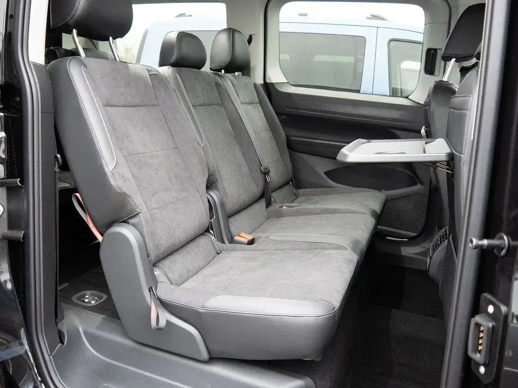 Gebraucht VW Caddy Maxi Style 122 PS (89 kW) 2025 Deep black Van / Kleinbus