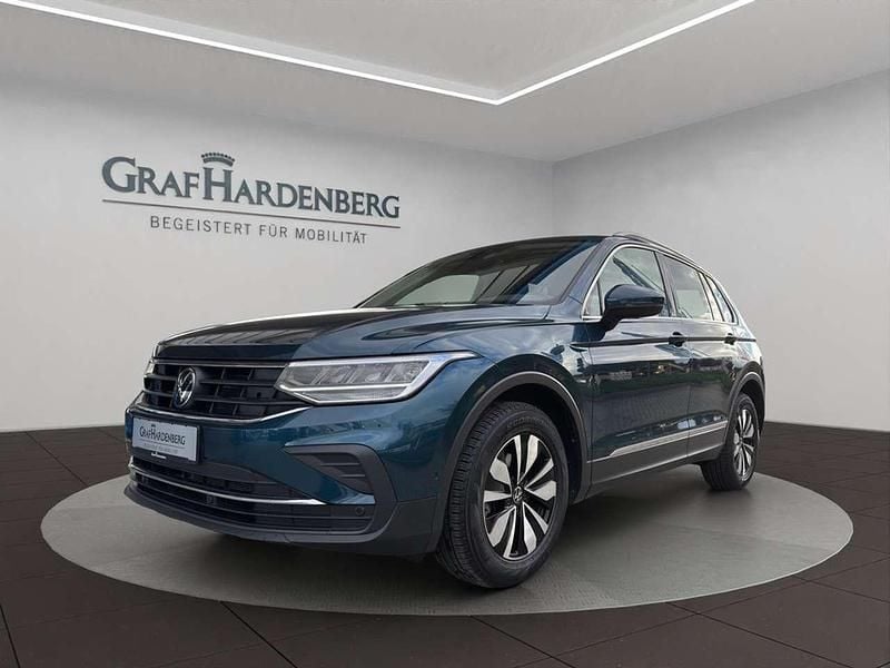 Gebraucht VW Tiguan Move 150 PS (110 kW) 2024 Blau SUV