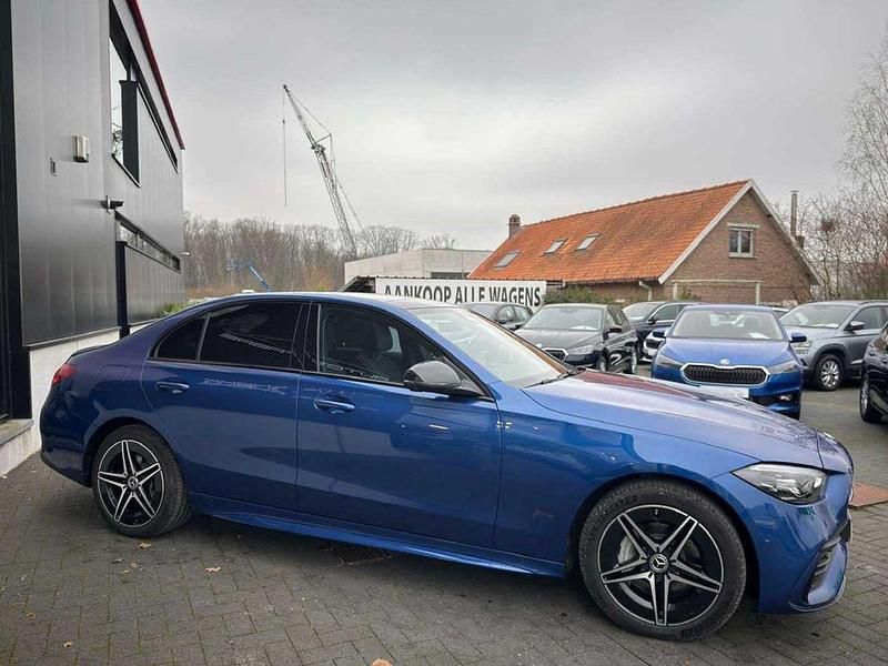 Neu Mercedes C300e AMG line 204 PS (150 kW) 2025 Blau Limousine