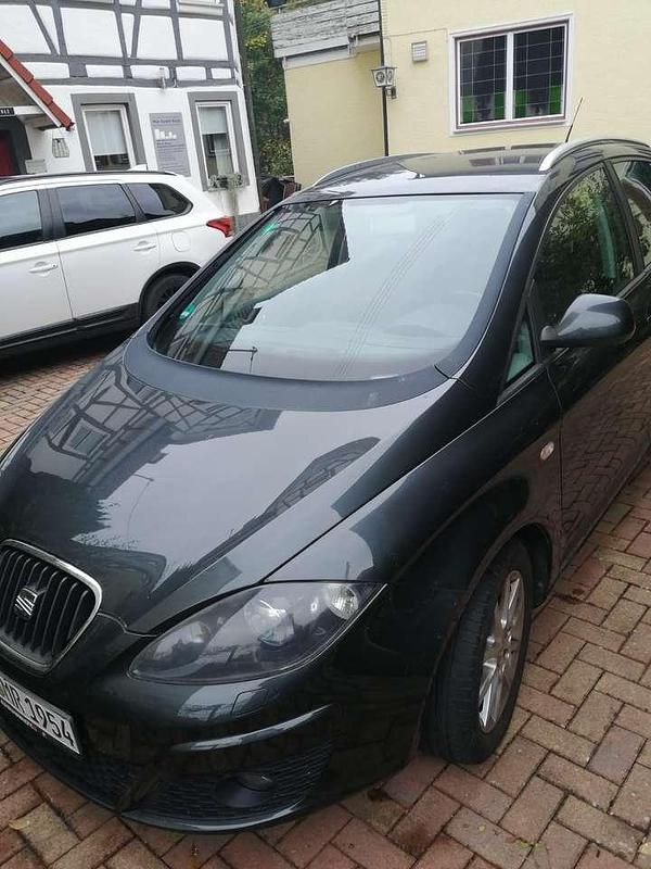 Gebraucht Seat Altea XL Style 125 PS (91 kW) 2011 Van / Kleinbus