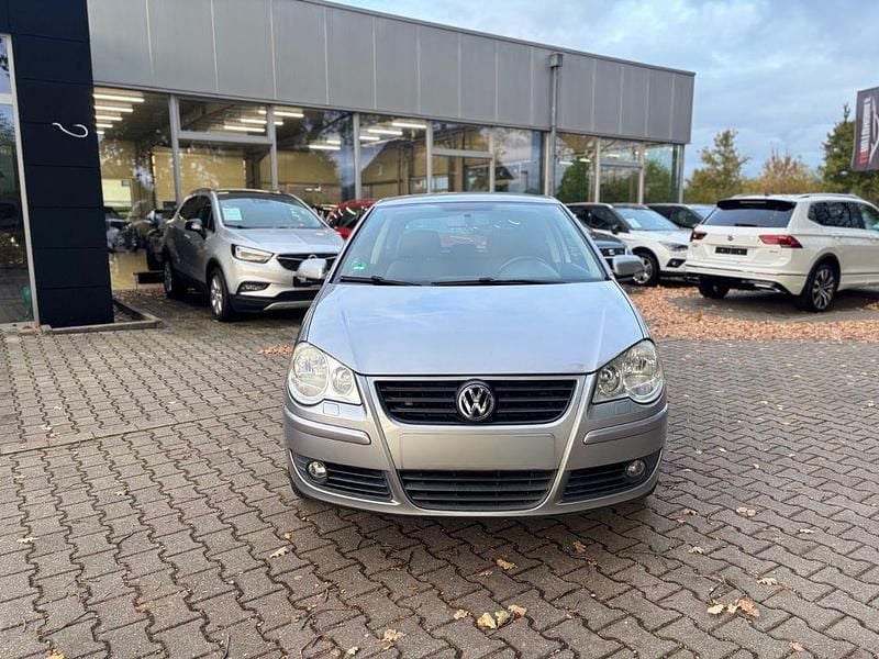 Silber Gebraucht 2009 VW Polo United Limousine | 2.790 € (Guter Preis) - Bild 1/4