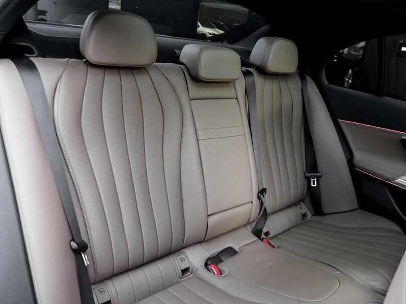 Gebraucht Mercedes E200 AMG 204 PS (150 kW) 2025 Schwarz metalliclack obsidianschwarz Limousine