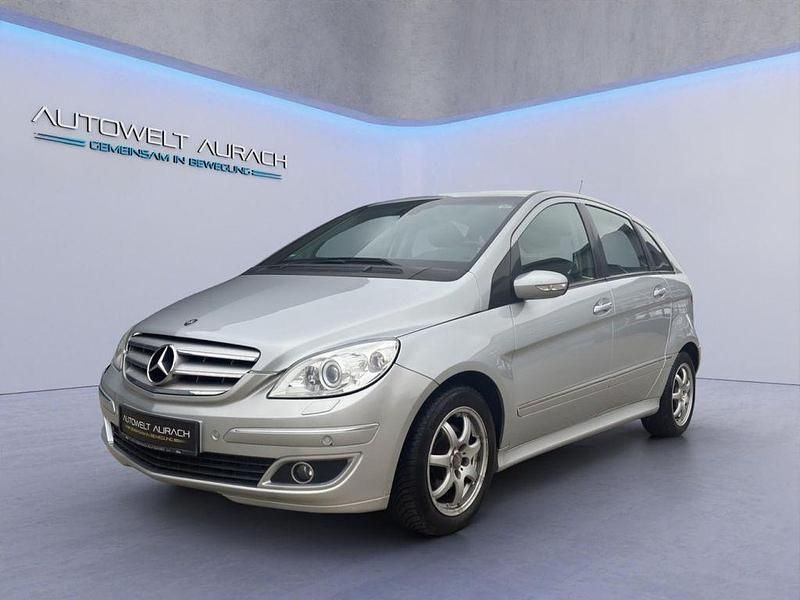 Silber Gebraucht 2006 Mercedes B200 Sport Van / Kleinbus | 7.980 € (Etwas zu teuer) - Bild 1/4