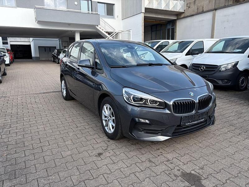 Gebraucht BMW 216 Active Tourer Advantage 116 PS (85 kW) 2020 Grau Van / Kleinbus