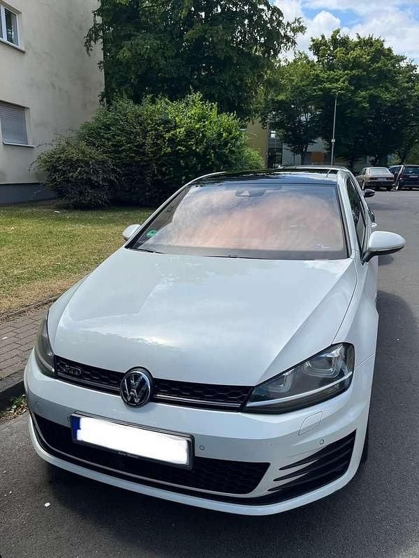 Weiß Gebraucht 2016 VW Golf GTD Limousine | 13.100 € (Fairer Preis) - Bild 1/4