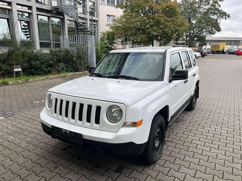 Weiß Gebraucht 2015 Jeep Patriot SUV | 11.490 € - Bild 1/4