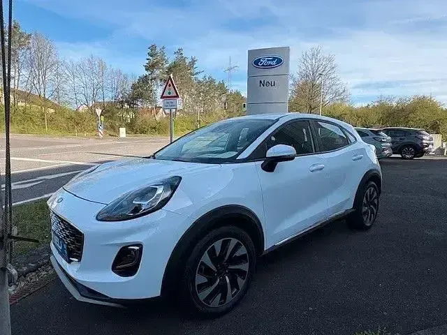 Używany Ford Puma Titanium 125 KM (91 kW) 2023 Biały SUV