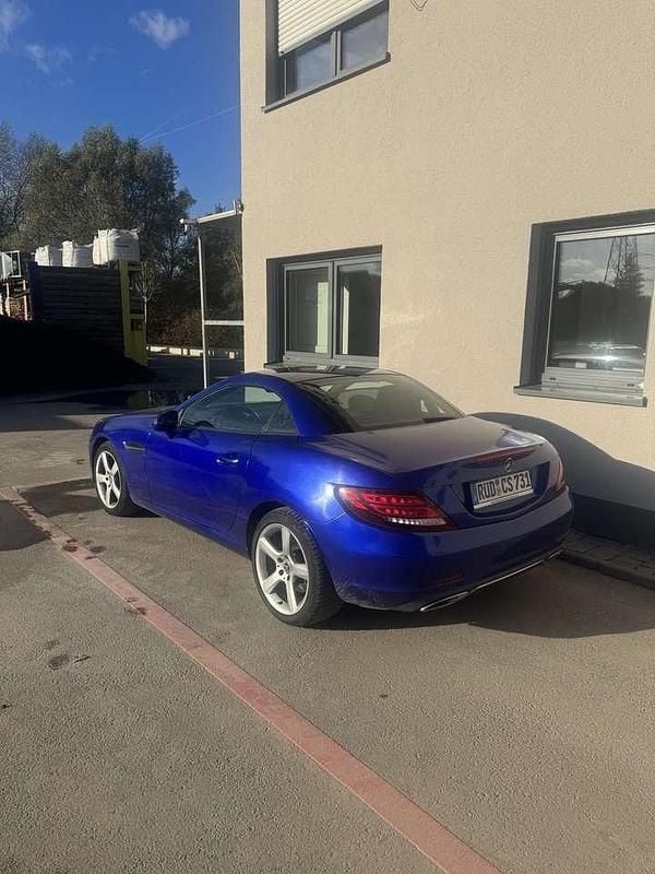 Gebraucht Mercedes SLC180 156 PS (114 kW) 2017 Blau Cabrio