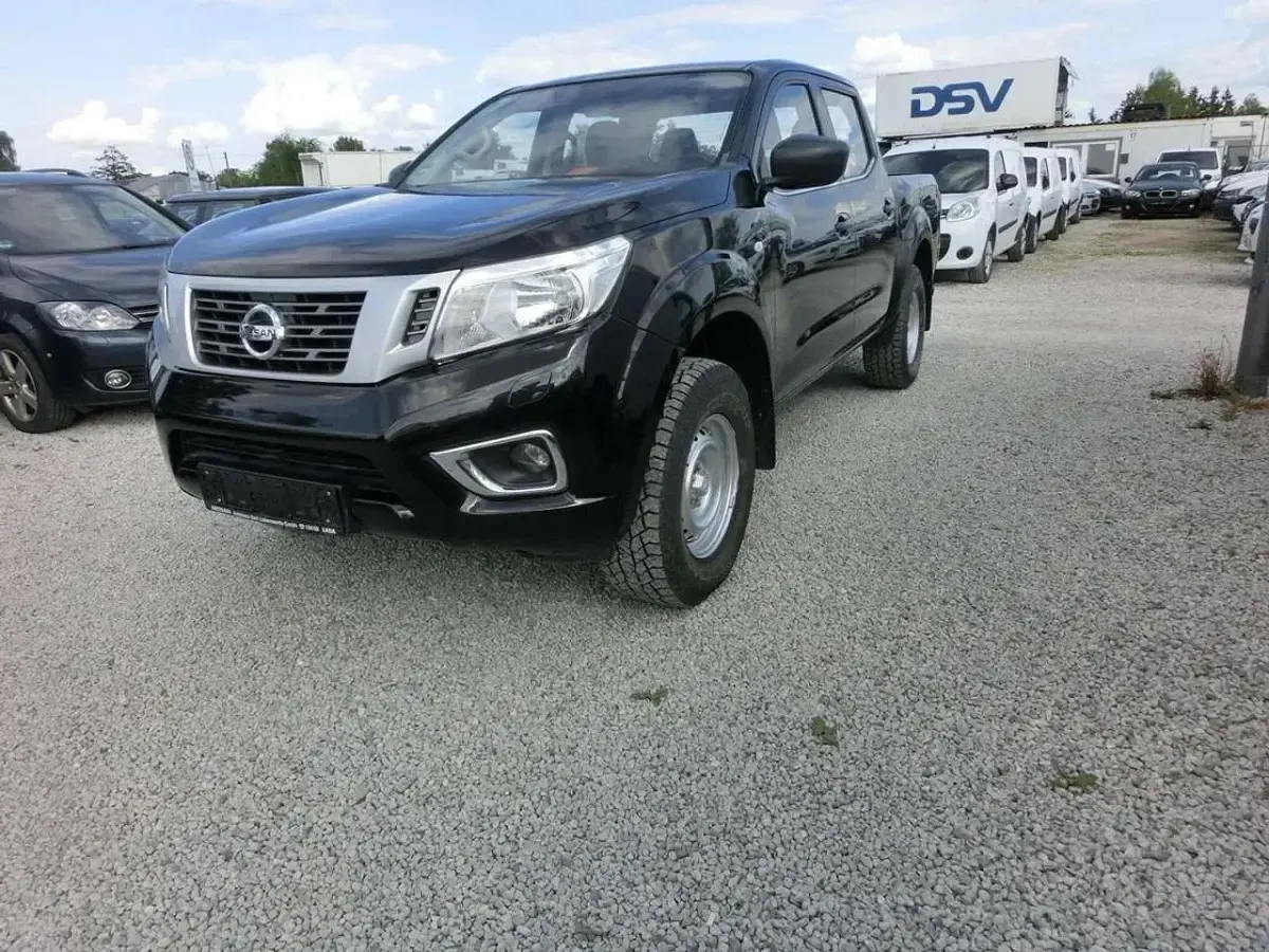 Gebraucht Nissan Navara Visia 163 PS (119 kW) 2016 Black (m) Pickup