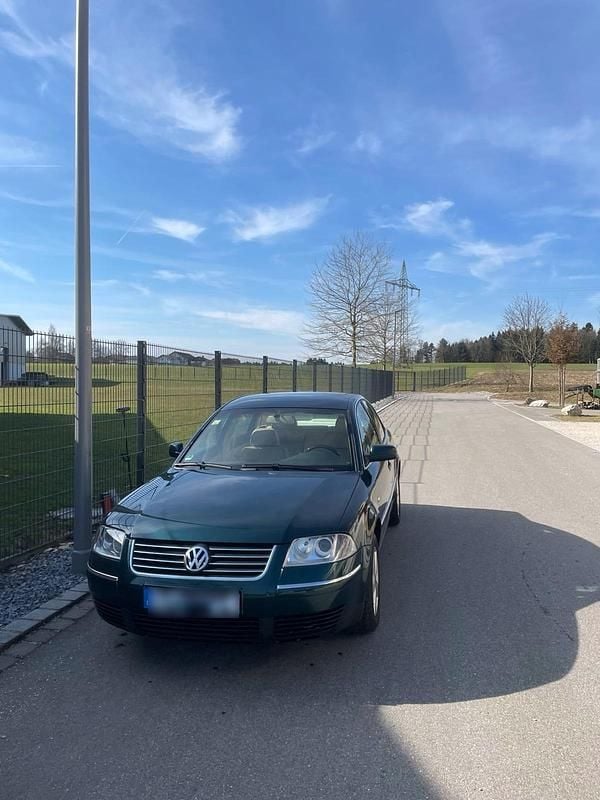 Gebraucht VW Passat Highline 131 PS (96 kW) 2002 Limousine