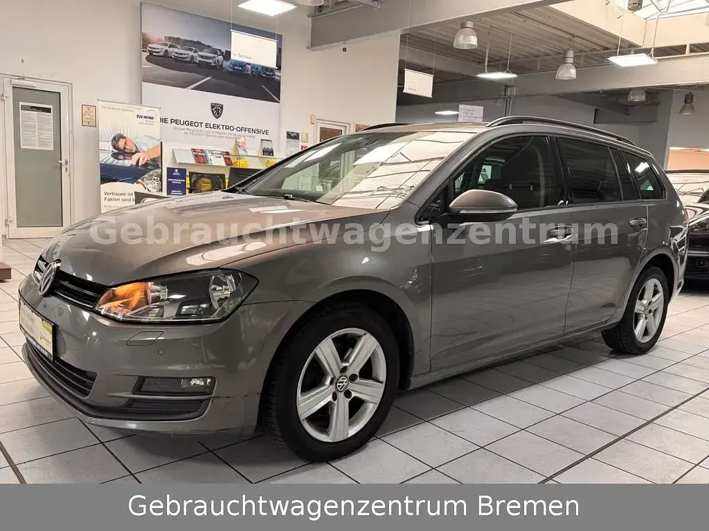 Gebraucht VW Golf VII Comfortline 105 PS (77 kW) 2013 Grau Kombi