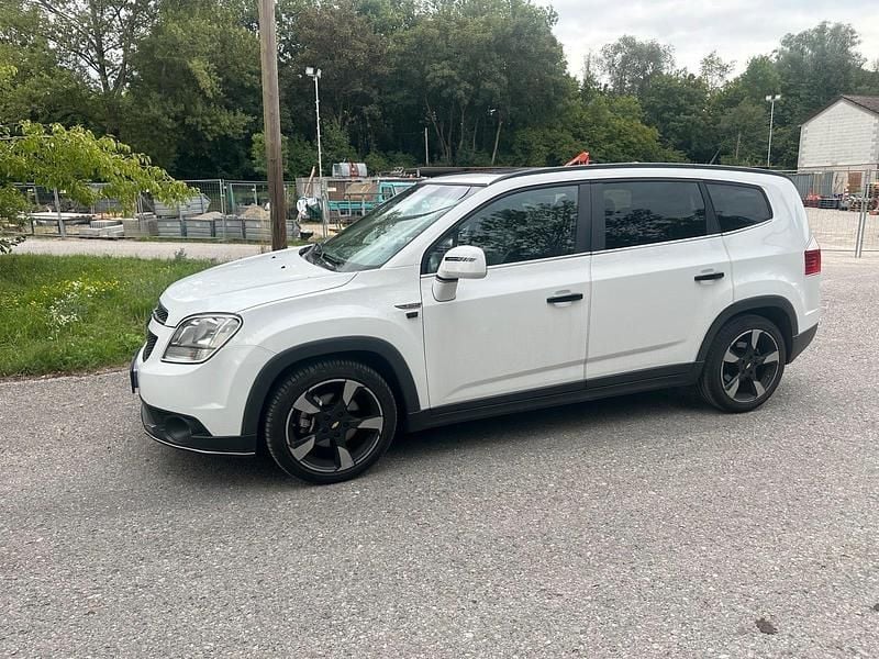 Weiß Gebraucht 2012 Chevrolet Orlando Limousine | 5.400 € (Superpreis) - Bild 1/4