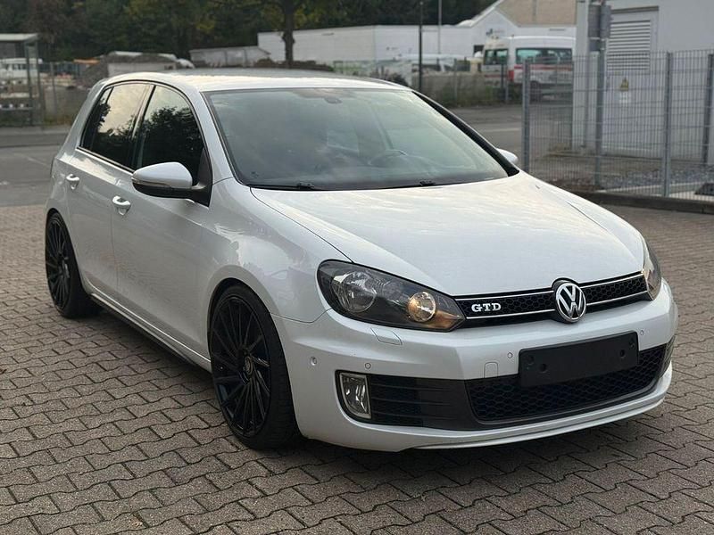 Weiß Gebraucht 2012 VW Golf VI GTD Limousine | 7.450 € (Etwas zu teuer) - Bild 1/4