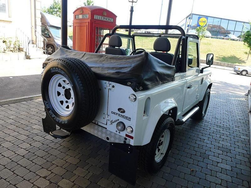 Gebraucht Land Rover Defender 122 PS (89 kW) 2014 Weiß SUV