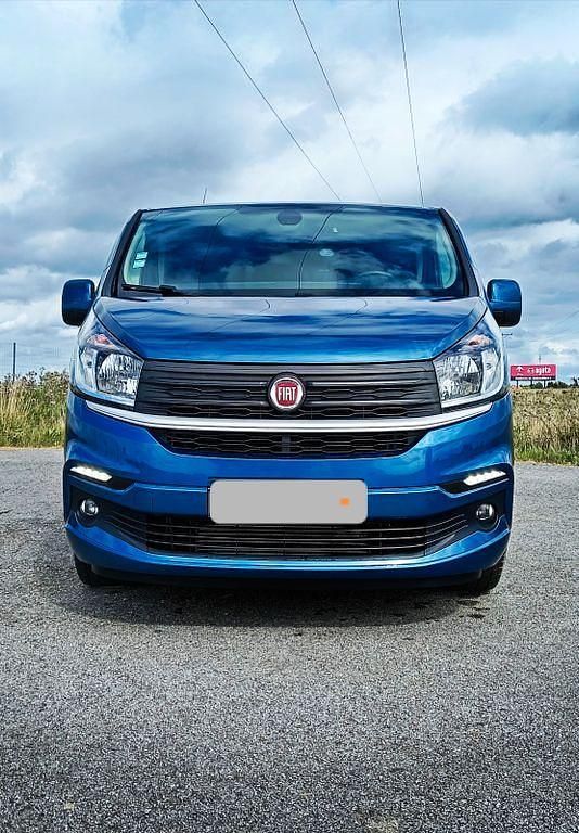 Gebraucht Fiat Talento 145 PS (106 kW) 2017 Blau Van / Kleinbus