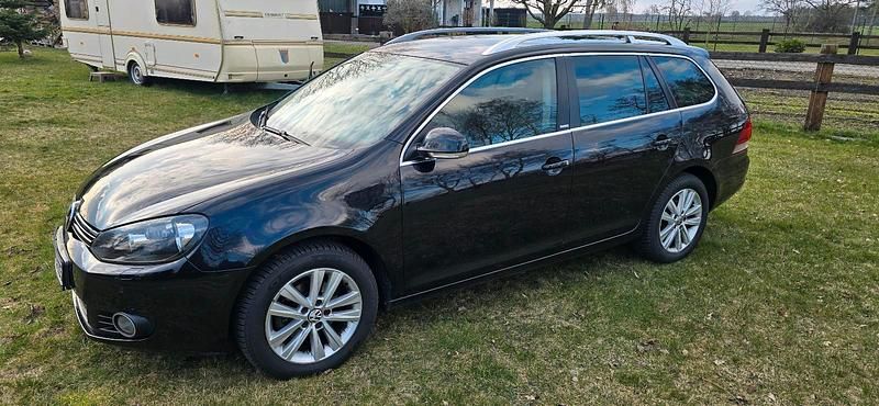 Gebraucht VW Golf VI Edition 105 PS (77 kW) 2011 Schwarz Kleinwagen