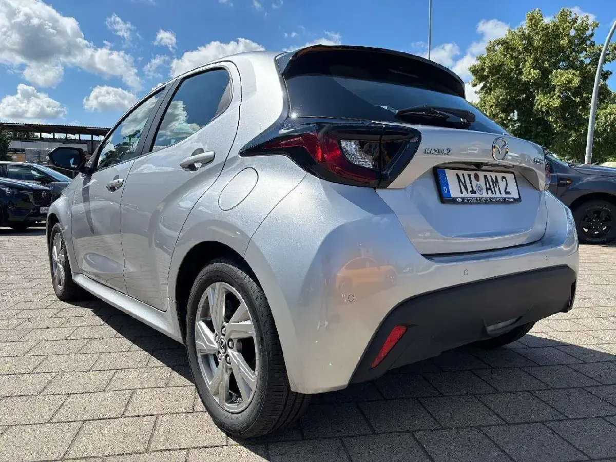 Gebraucht Mazda 2 Exclusive-Line 92 PS (67 kW) 2025 Stormy silver Kleinwagen