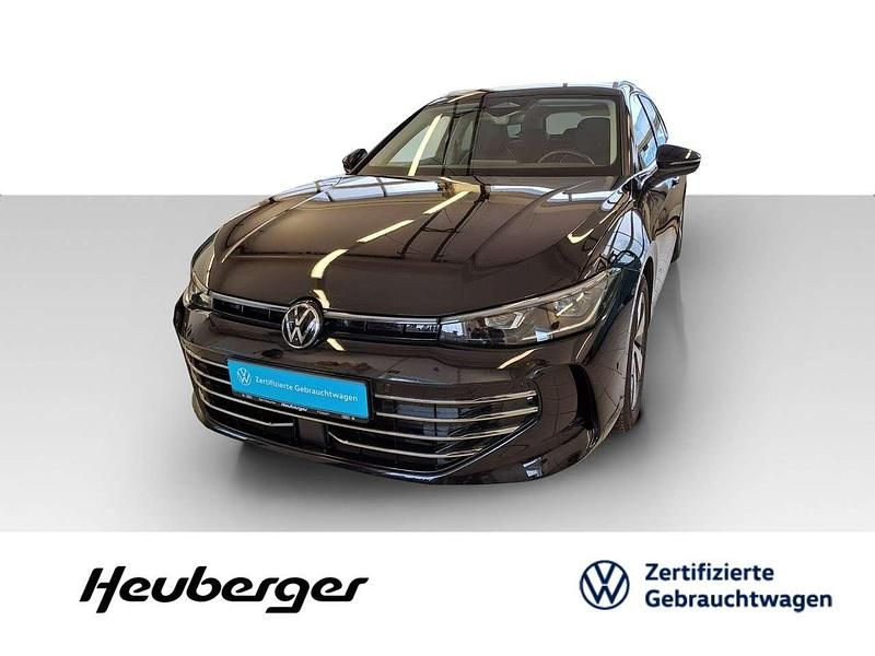 Grenadillschwarz metallic Gebraucht 2025 VW Passat Elegance Kombi | 39.990 € (Fairer Preis) - Bild 1/2