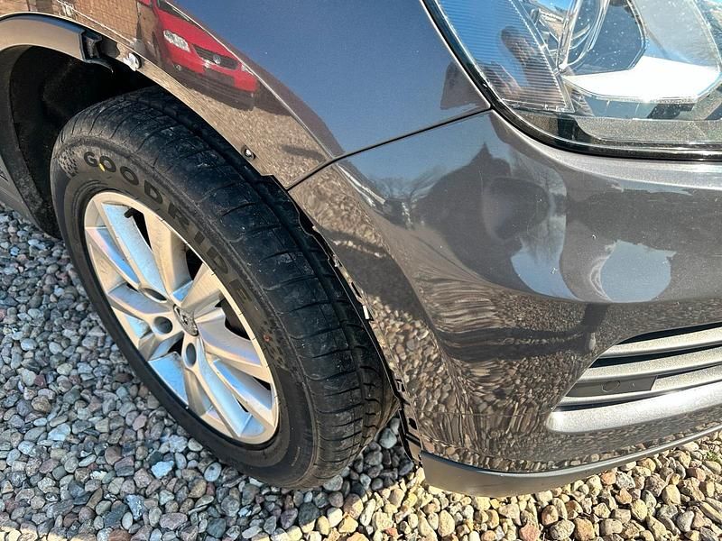 Gebraucht VW Touareg 245 PS (180 kW) 2012 Grau SUV