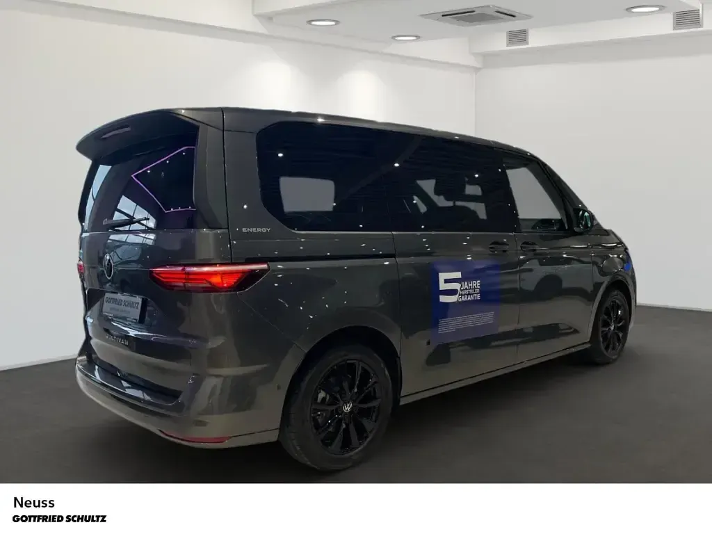 Nowe VW Multivan 150 KM (110 kW) 2026 Szary Minivan