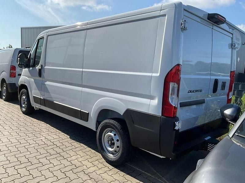 Neu Fiat Ducato 120 PS (88 kW) 2025 Colore esterno (weiss (pastell Van