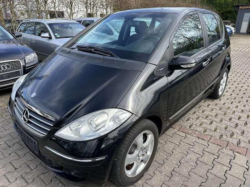Gebraucht Mercedes A150 95 PS (69 kW) 2008 Kosmosschwarz  metalliclack Kleinwagen