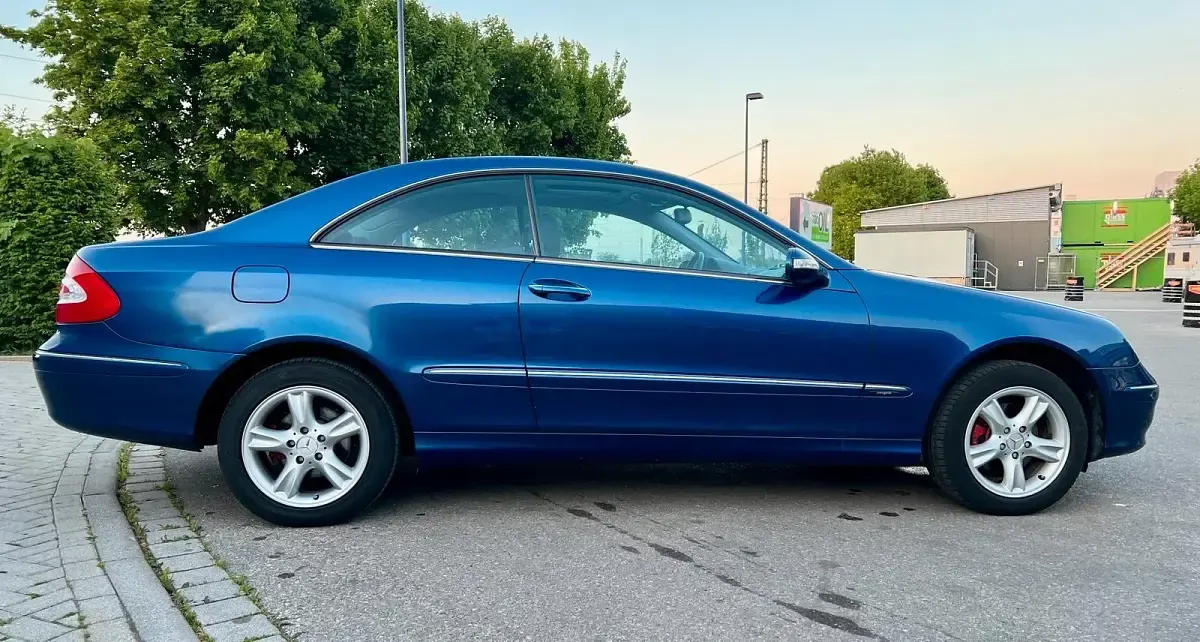 Gebraucht Mercedes CLK200 163 PS (119 kW) 2005 Blau Coupé