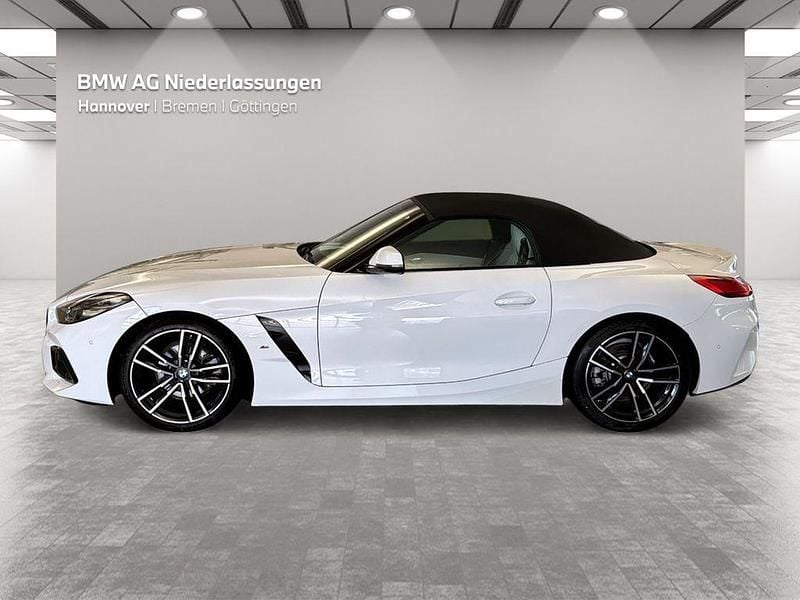 Gebraucht BMW Z4 Shadowline 197 PS (144 kW) 2024 Weiß Cabrio