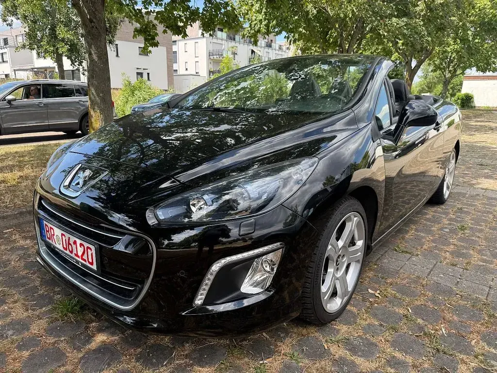 Gebraucht Peugeot 308 CC Allure 156 PS (114 kW) 2014 Schwarz Cabrio
