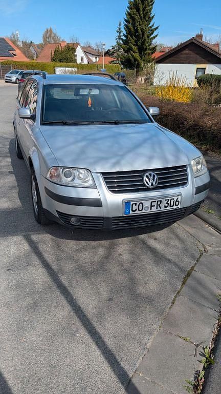 Gebraucht VW Passat Highline 150 PS (110 kW) 2001 Silber Kombi