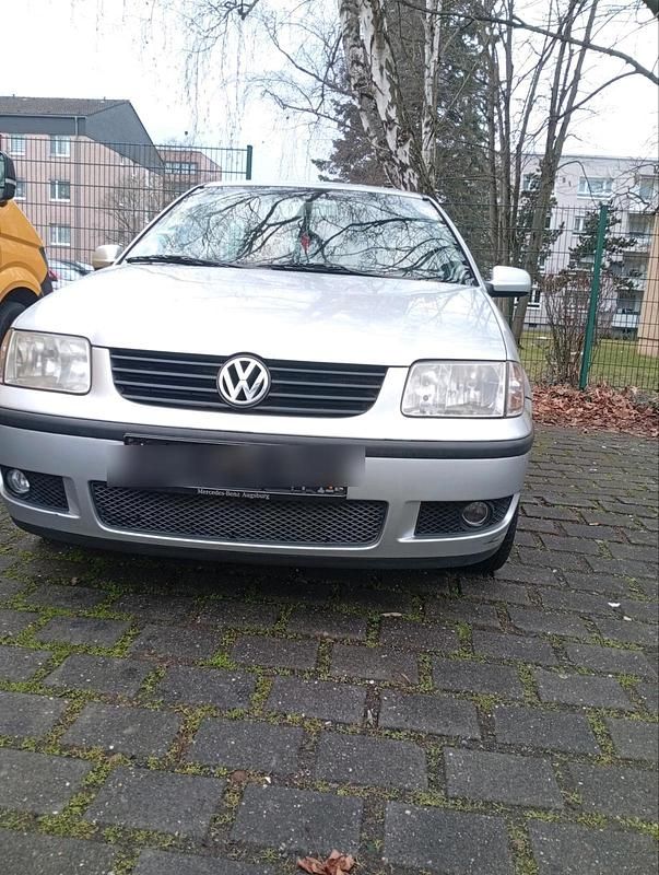 Grau Gebraucht 2000 VW Polo Kleinwagen | 450 € (Guter Preis) - Bild 1/4