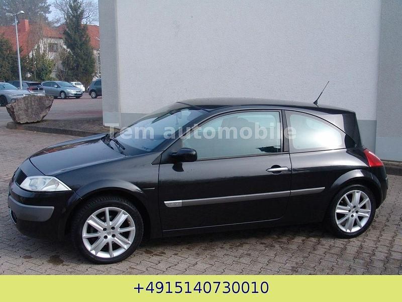 Gebraucht Renault Mégane II Dynamique 113 PS (83 kW) 2003 Schwarz Limousine