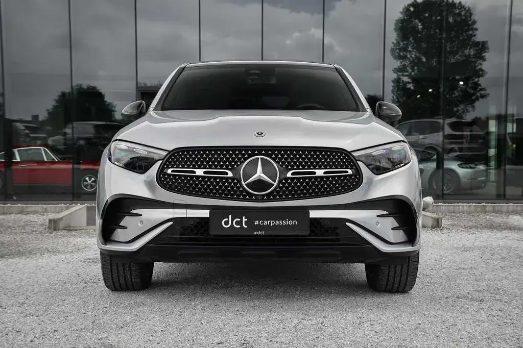Gebraucht Mercedes GLC300e AMG 204 PS (150 kW) 2023 Silber SUV