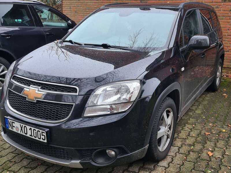 Schwarz Gebraucht 2014 Chevrolet Orlando LT Kombi | 6.350 € (Guter Preis) - Bild 1/4