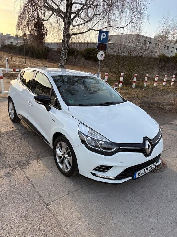 Gebraucht Renault Clio IV LIMITED 118 PS (86 kW) 2018 Weiß Limousine