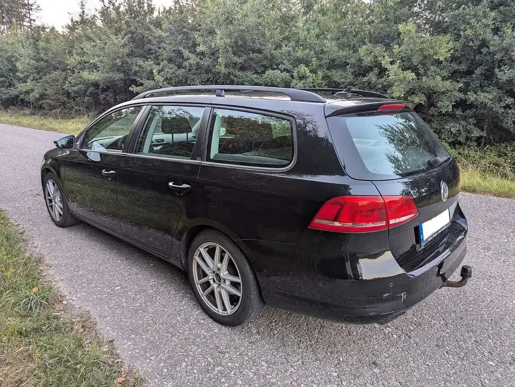 Gebraucht VW Passat 140 PS (102 kW) 2012 Schwarz Kombi