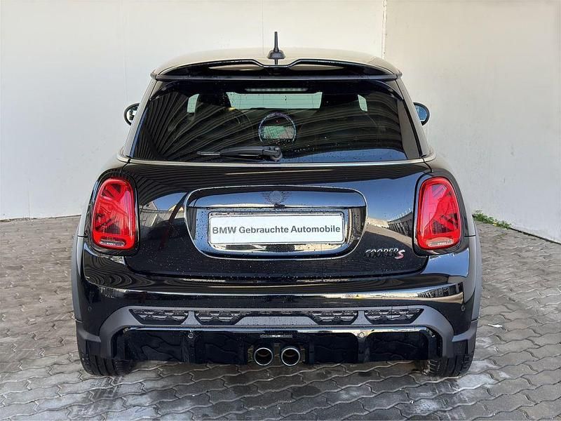 Gebraucht Mini John Cooper Works 178 PS (130 kW) 2022 Midnight black met. Kleinwagen