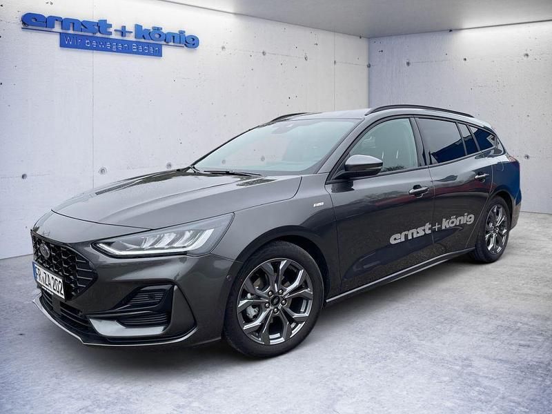 Grau Gebraucht 2024 Ford Focus ST-Line X Kombi | 25.970 € (Fairer Preis) - Bild 1/4