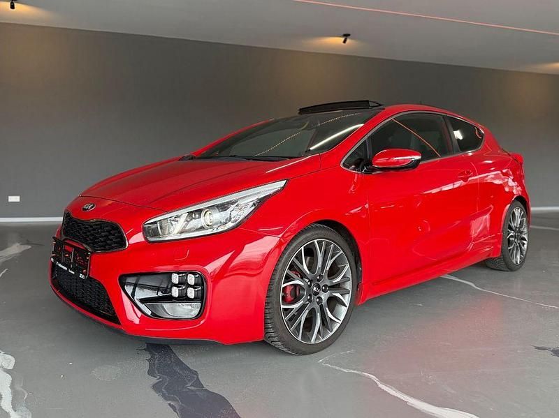 Gebraucht Kia ProCeed GT-Track 204 PS (150 kW) 2013 Rot Kleinwagen