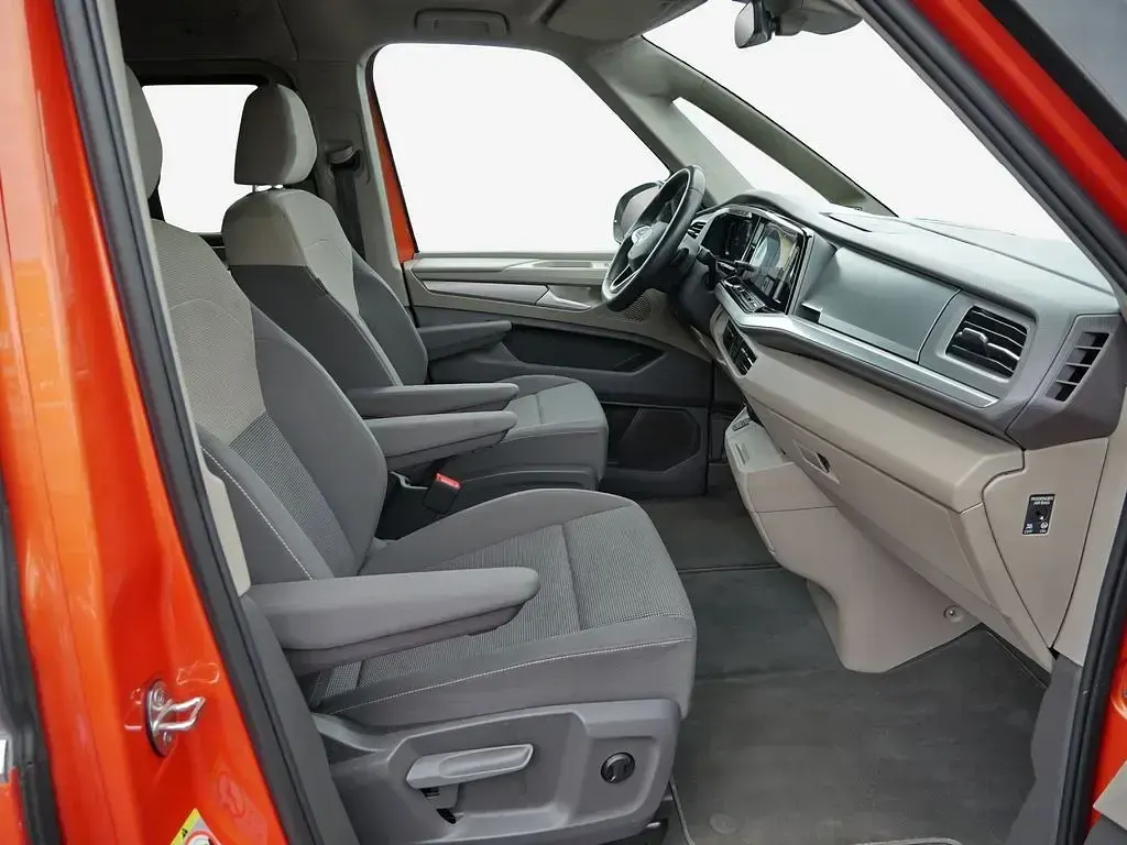 Gebraucht VW Multivan Life 218 PS (160 kW) 2022 Silber Van / Kleinbus