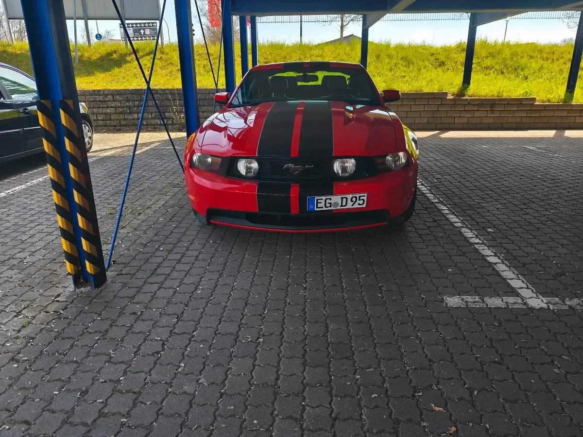 Gebraucht Ford Mustang 421 PS (309 kW) 2011 Rot Coupé