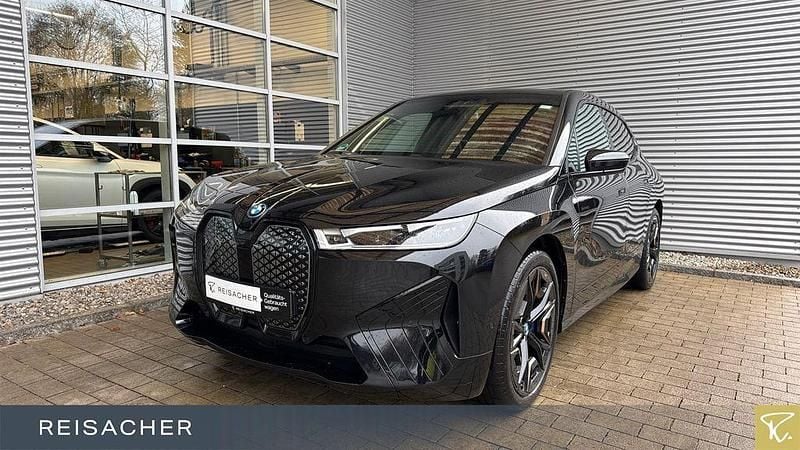 Saphirschwarz metallic Gebraucht 2022 BMW iX Performance SUV | 43.990 € (Etwas zu teuer) - Bild 1/4