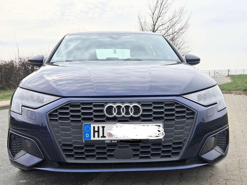 Gebraucht Audi A3 Edition .1 150 PS (110 kW) 2021 Limousine
