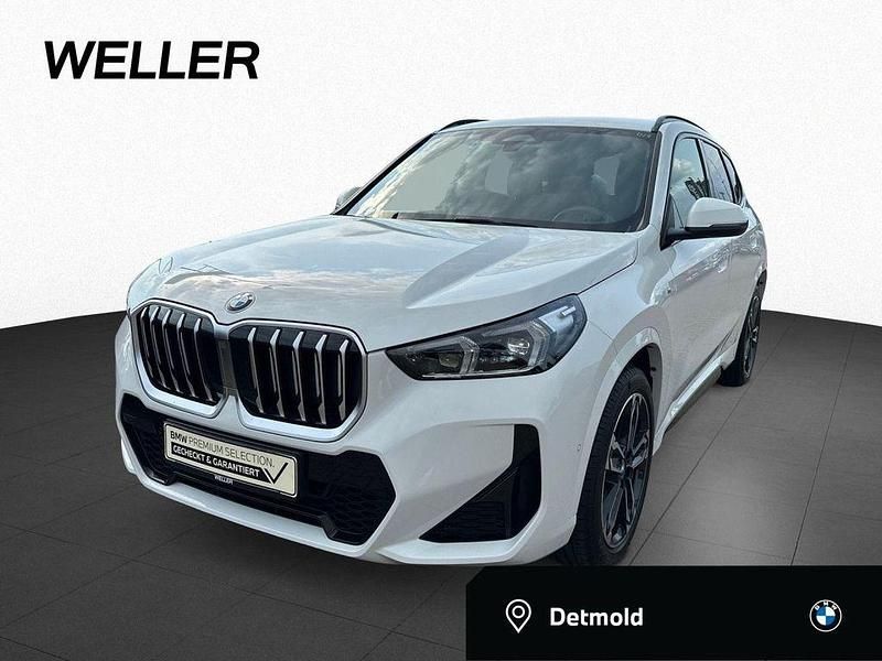 Alpinweiss iii (weiß) Gebraucht 2024 BMW X1 M Sport SUV | 43.850 € (Teuer) - Bild 1/4
