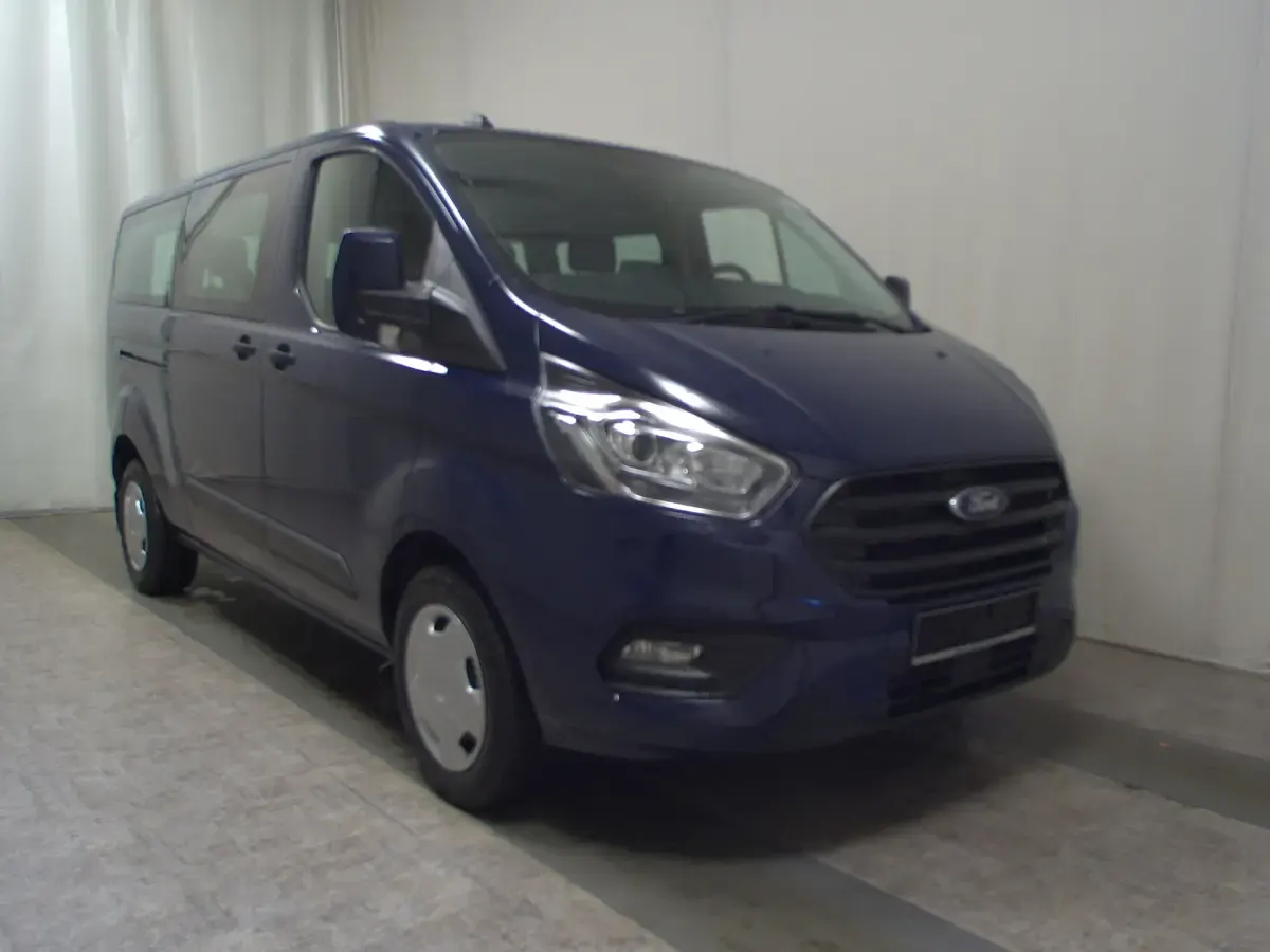 Używany Ford Transit Custom Trend 150 KM (110 kW) 2022 Niebieski Kombi