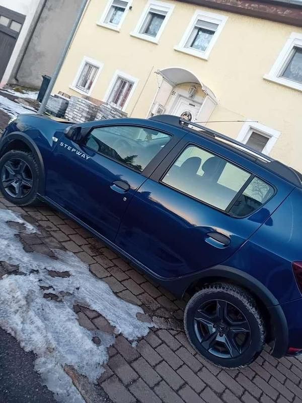 Gebraucht 2017 Dacia Sandero Stepway Kleinwagen | 6.000 € (Fairer Preis) - Bild 1/4